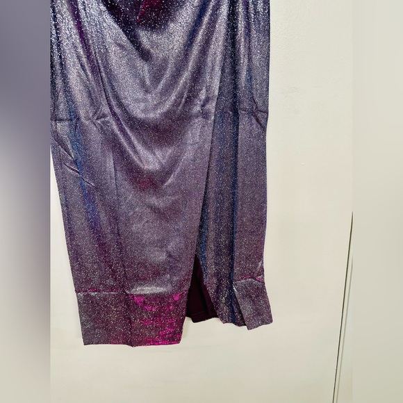 Lulus Pencil Skirt Size M Nwt! Metallic Purple Silver Sparkly Slit In Front - Picture 3 of 9